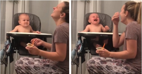 Der Junge lacht sich kaputt, als er seine Mutter niesen sieht